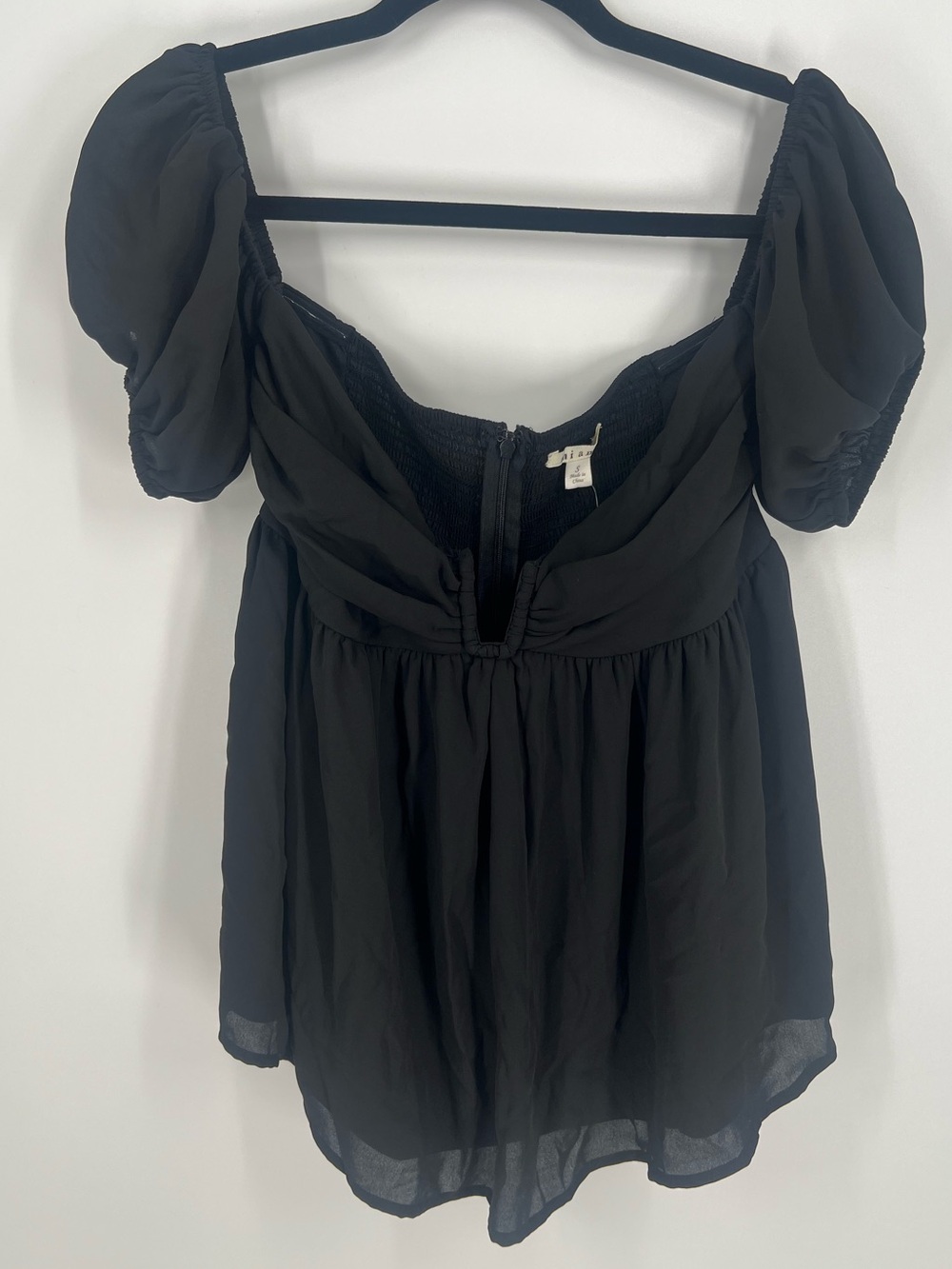 Francesca's Miami Black Plunge Puff Sleeve Babydoll Blouse Size Small NWT